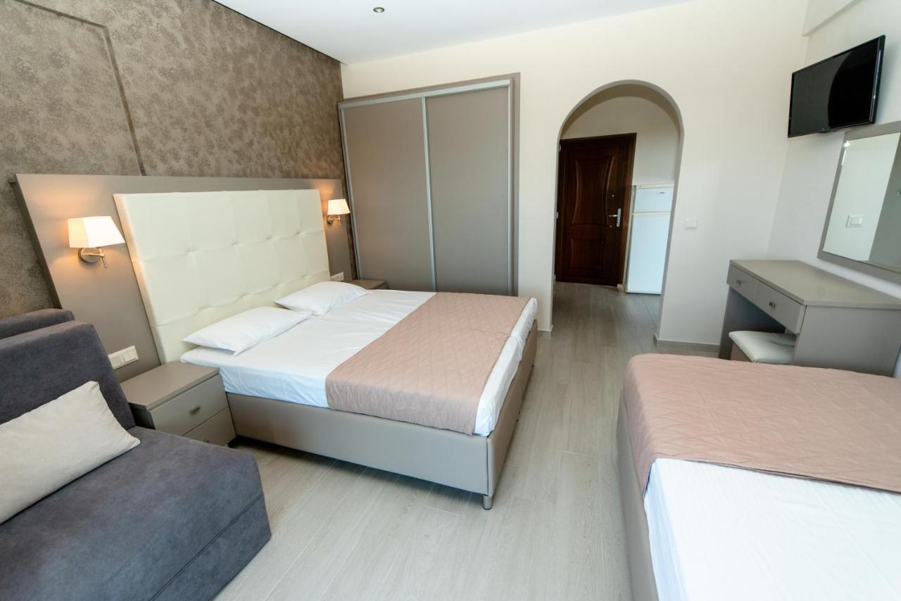 Villa Diamantis Apartments Hanioti Ngoại thất bức ảnh